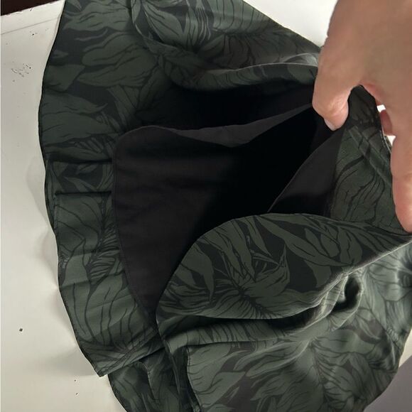 Club Monaco Green Black Palm Leaf Silk Mini Skirt Size 4 - Picture 8 of 8